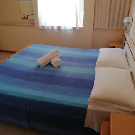 Hotel Tosi Риччоне Экстерьер фото