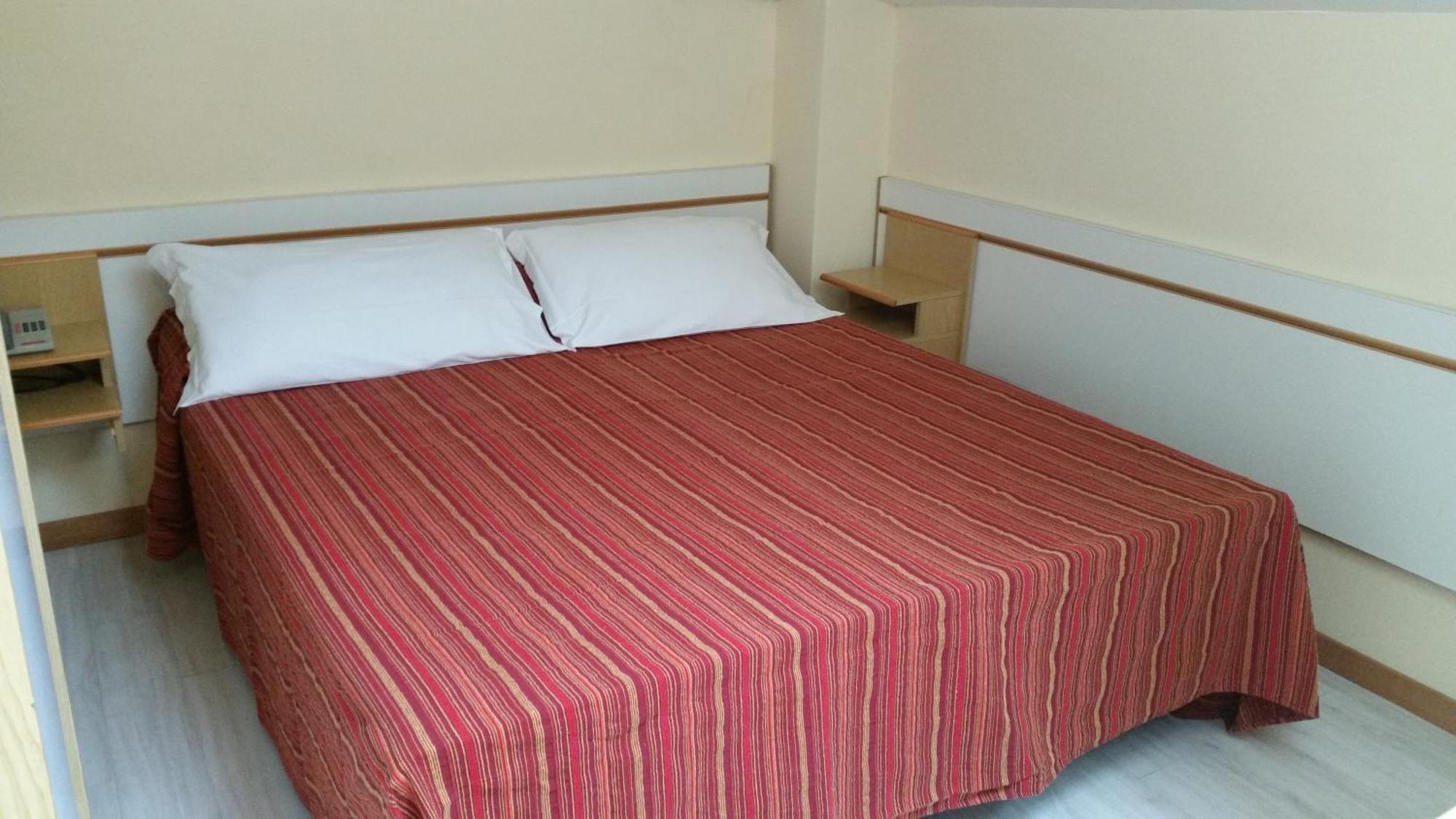 Hotel Tosi Риччоне Номер фото